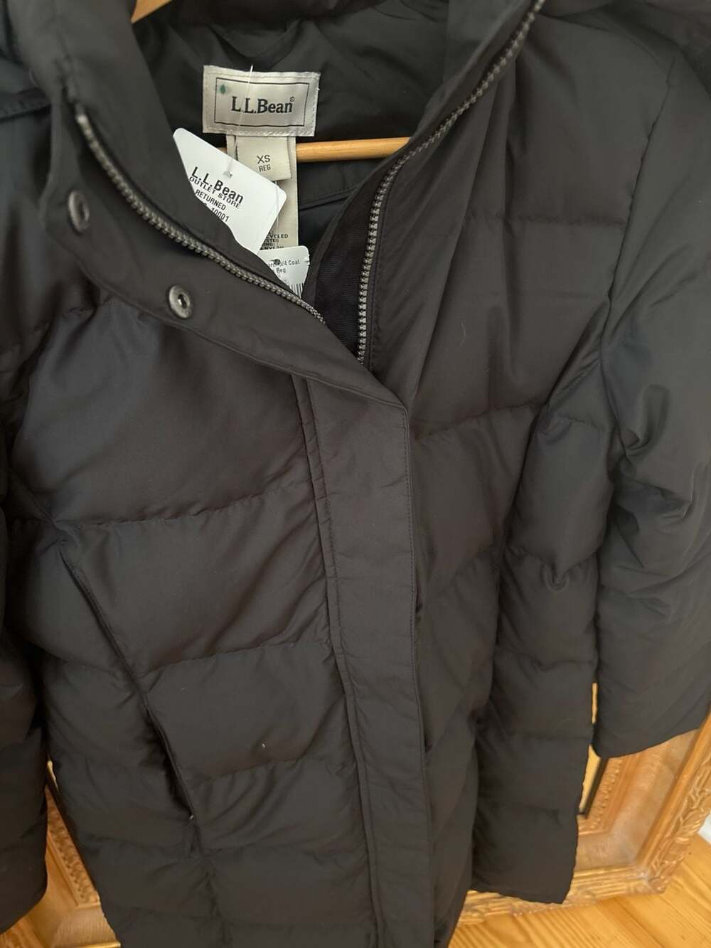 L.L.Bean Women's Ultrawarm 3/4 Down Coat with Faux-Fur Hood, Size XS, Black - Picture 8 of 8